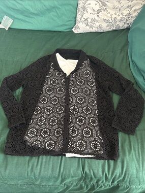 Vintage unusual crocheted light sweater / jacket